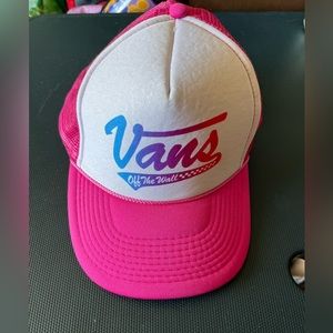 Pink vans snap back hat